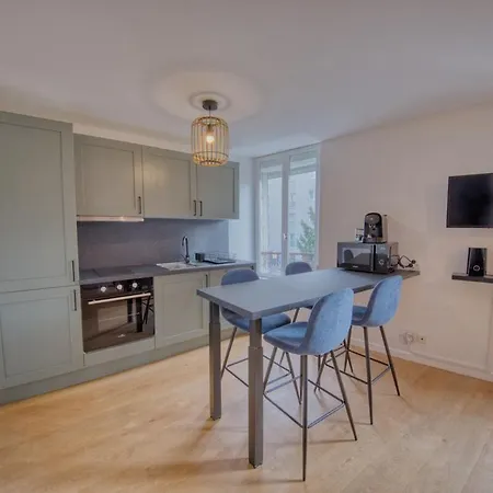 Le Barbusse Apartment *