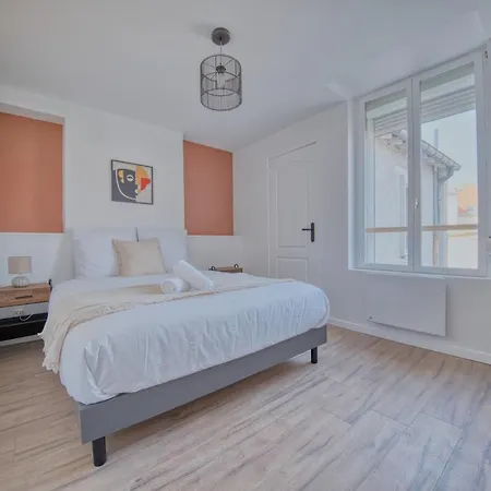 Le Barbusse Lägenhet *